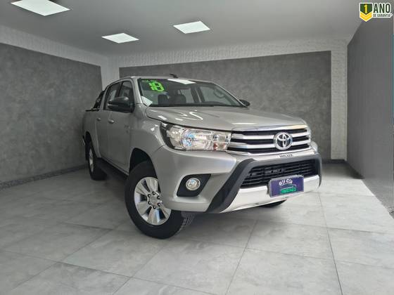 TOYOTA HILUX 2.7 SR 4X2 CD 16V FLEX 4P AUTOMÁTICO